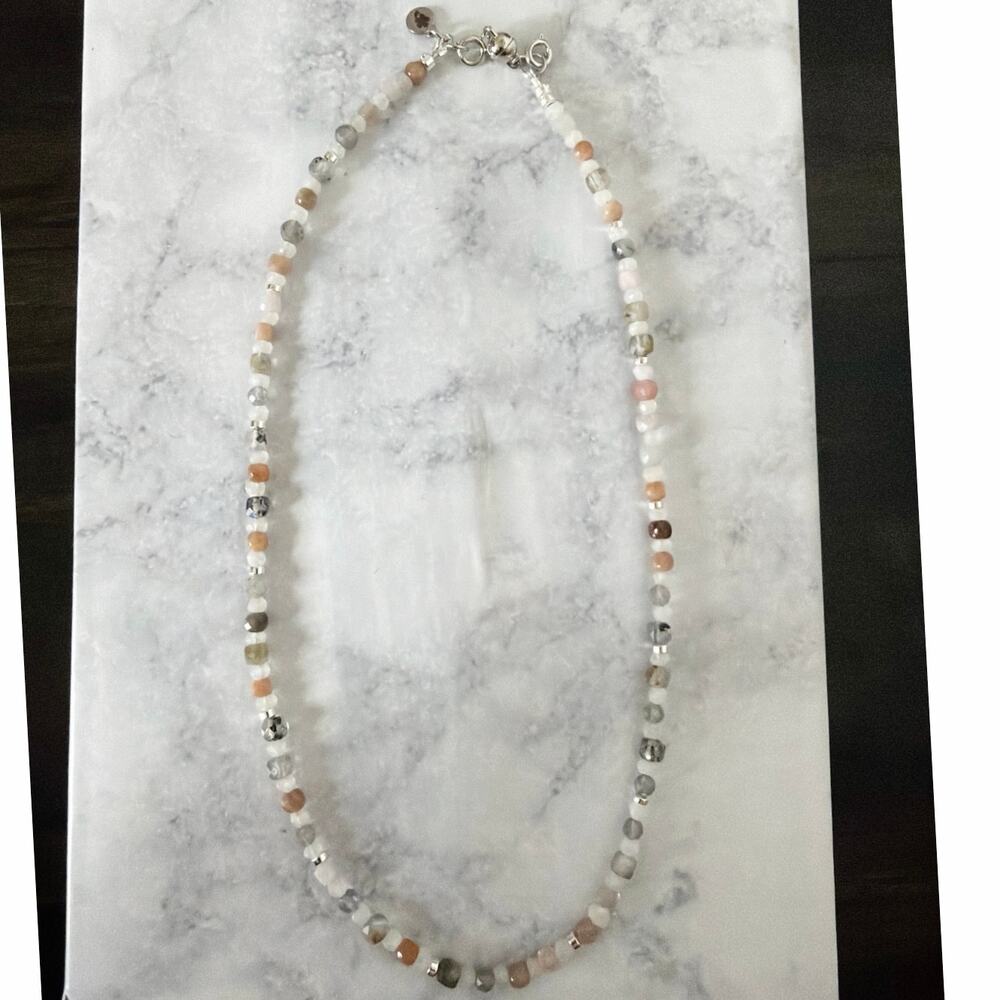 Second Bloom Studio Artisan Made Labradorite Moonstone Necklace 18" Magnetic - Picture 3 of 5